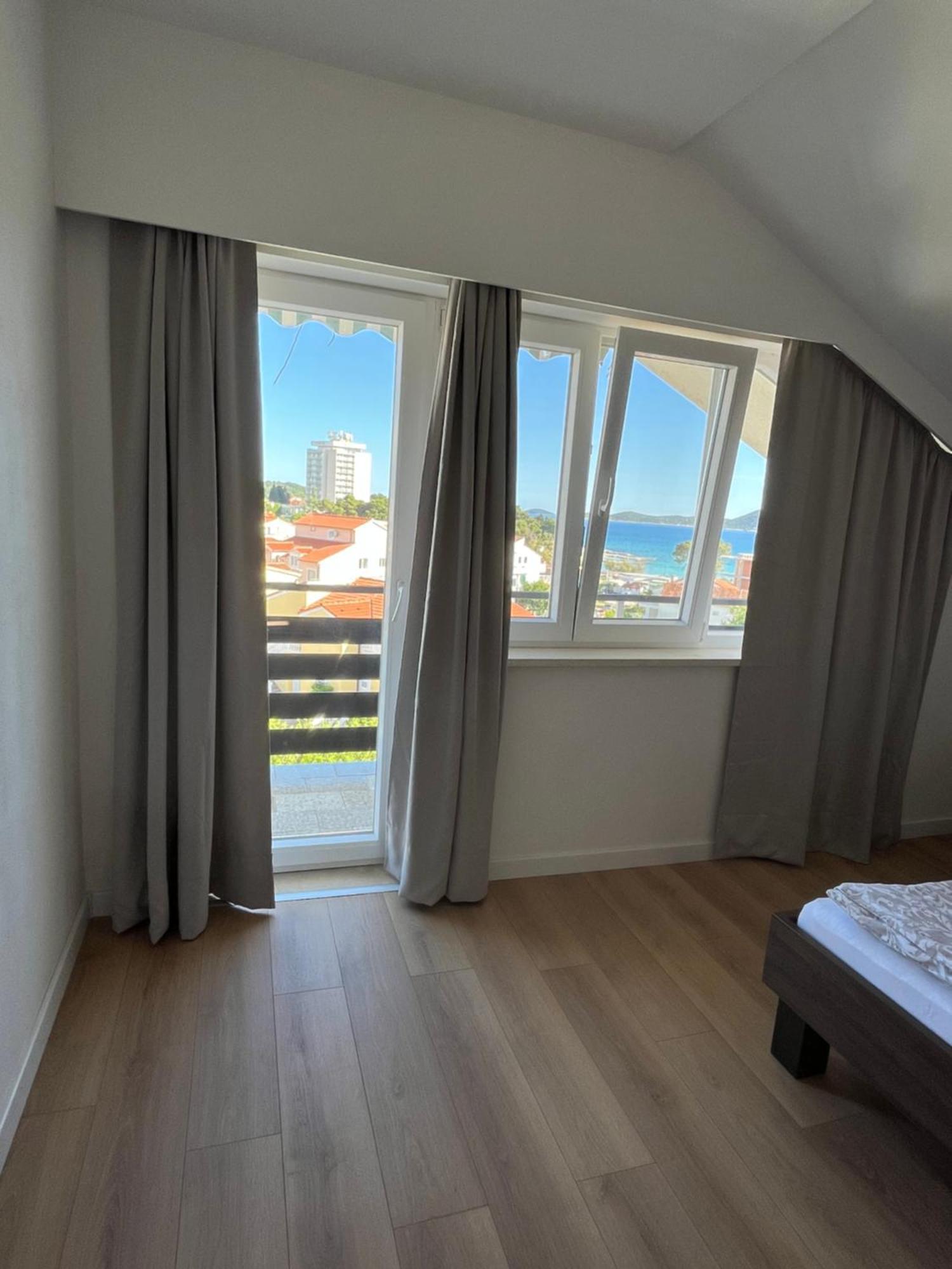 Apartments And Rooms Bozena Vodice Exterior photo