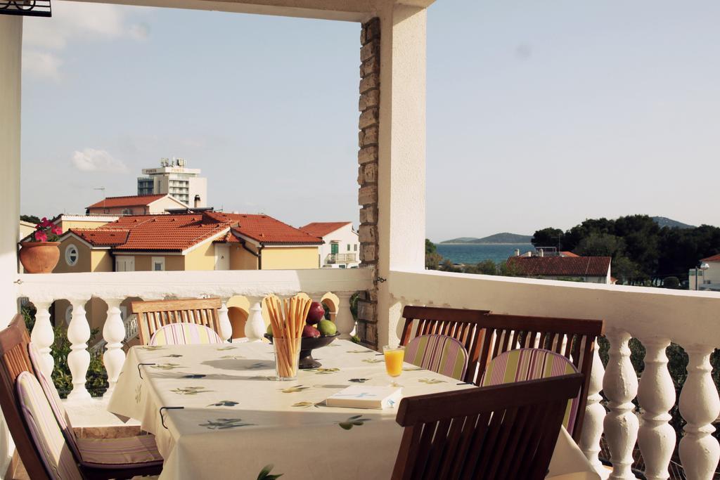 Apartments And Rooms Bozena Vodice Room photo