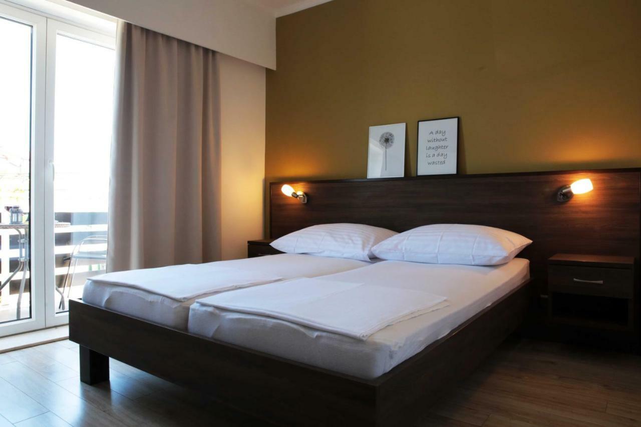 Apartments And Rooms Bozena Vodice Exterior photo